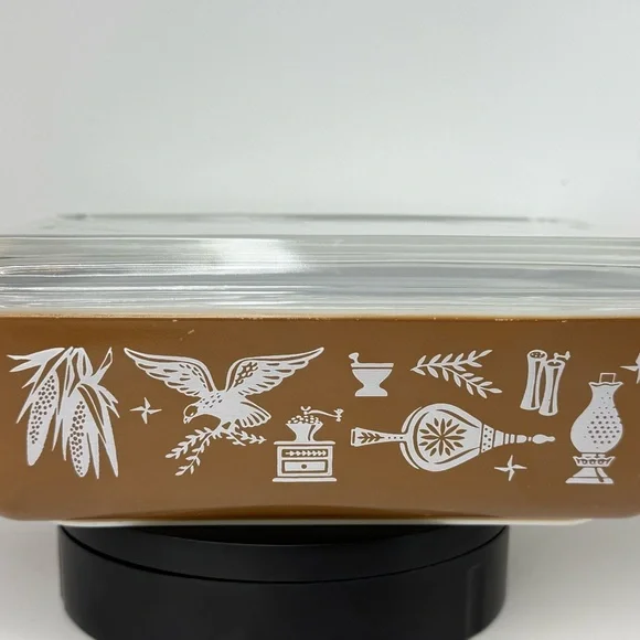 Pyrex Early American (4)set